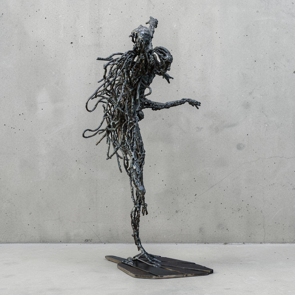 Interferencia – Escultura abstracta de acero hecha a mano