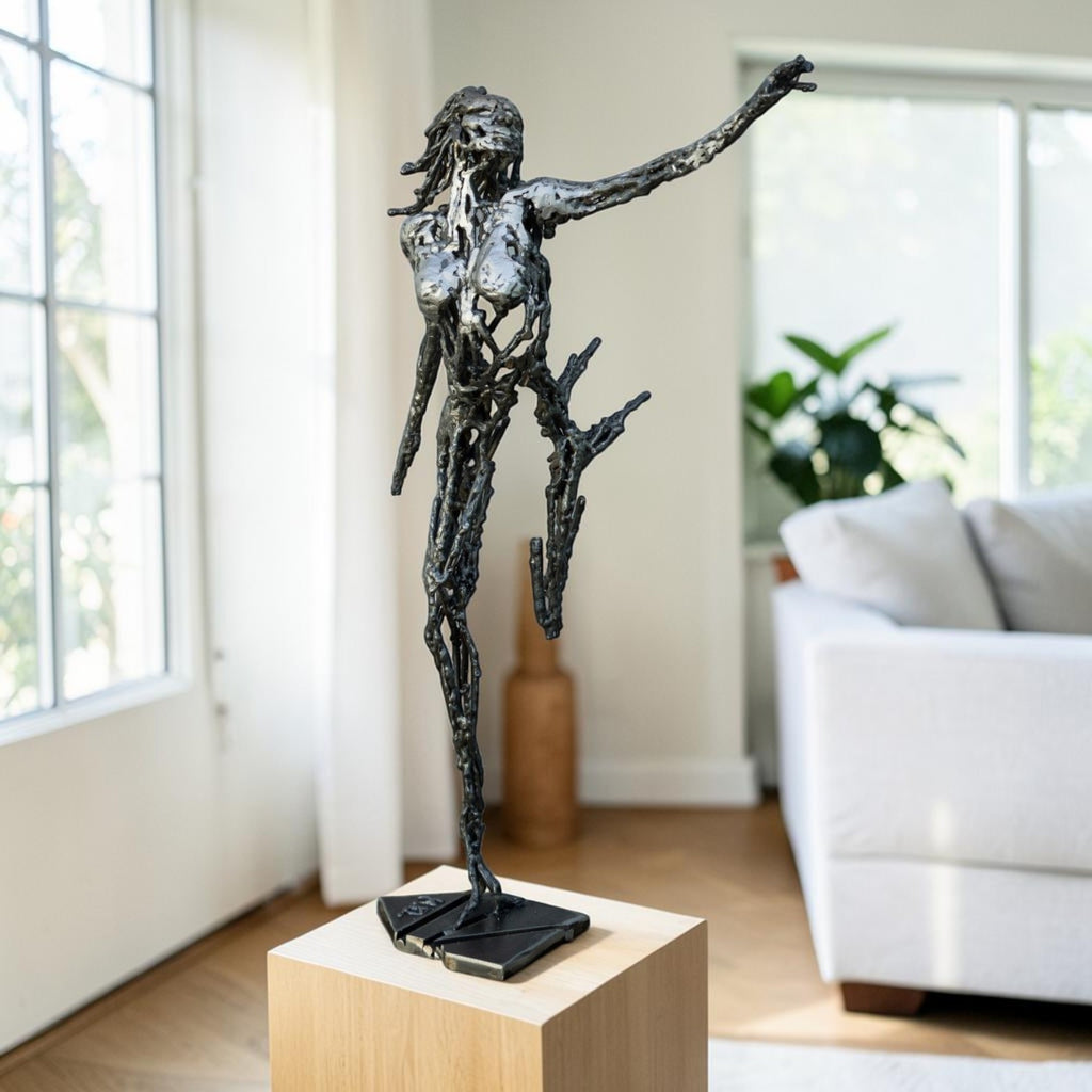 Syren – Escultura hecha a mano de figura humana de acero